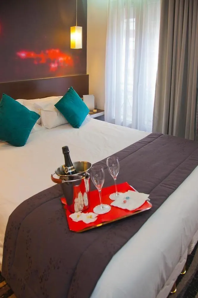 Hotel Lumieres Montmartre Párizs