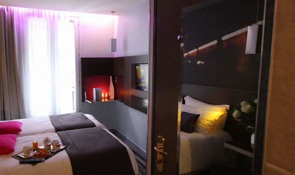 Hotel Lumieres Montmartre Párizs 3*,  Franciaország